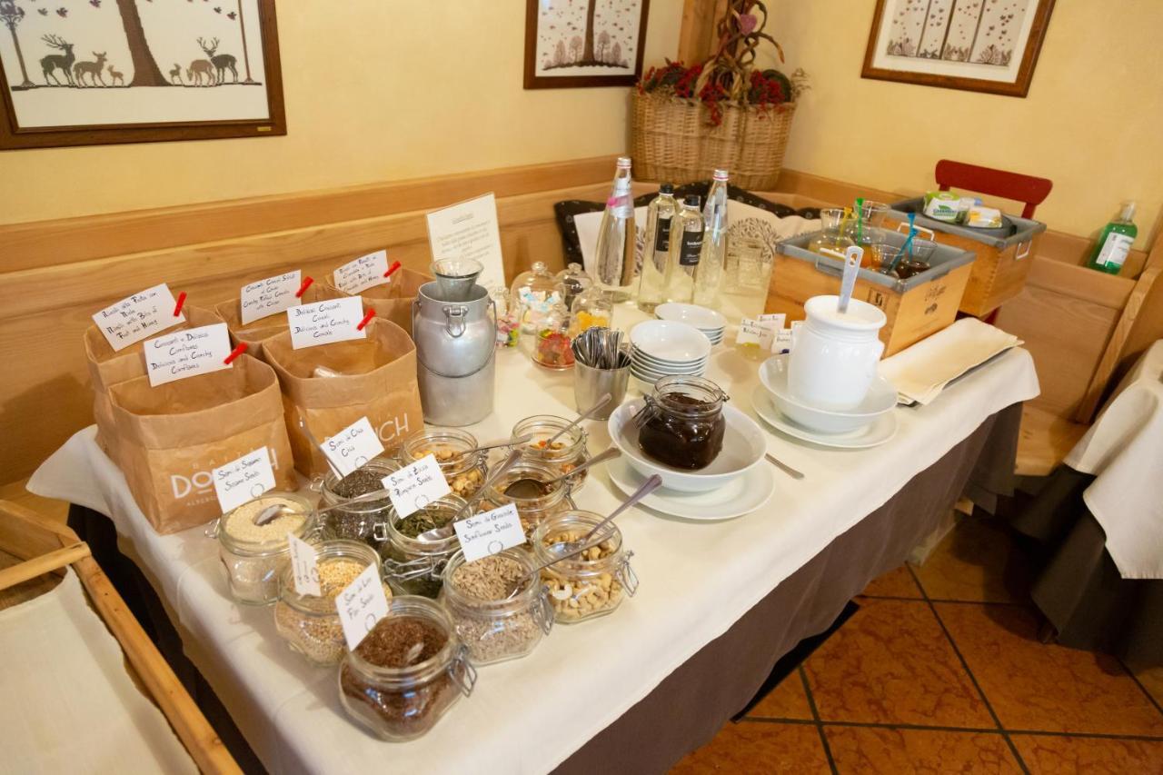 Hotel & Ristorante Baita Dovich Малга Чиапела Екстериор снимка